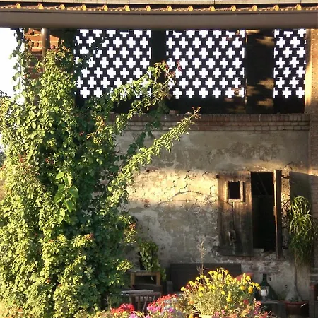 Farm stay Agriturismo Cascina San Carlo Gropello Cairoli