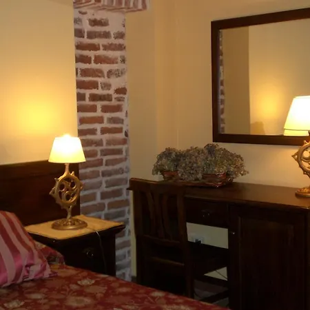 Farm stay Agriturismo Cascina San Carlo Gropello Cairoli